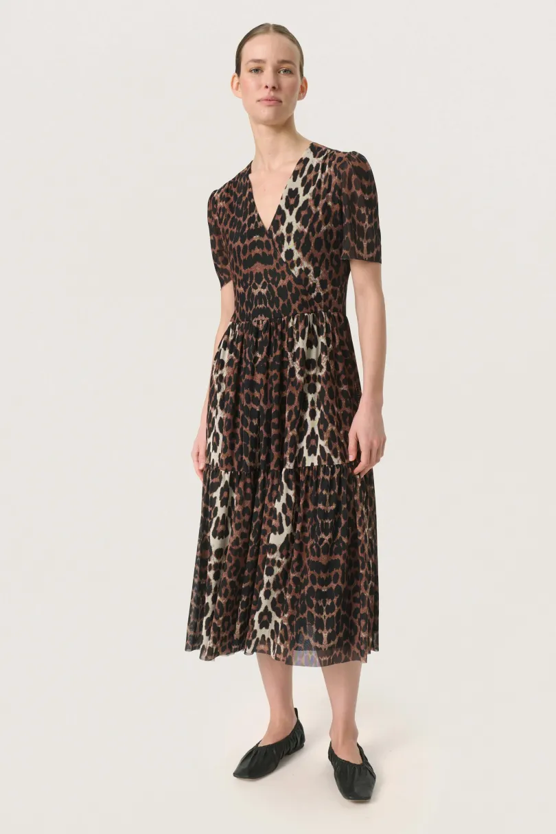 Online Soaked in Luxury SLAldora Leopard Kjole