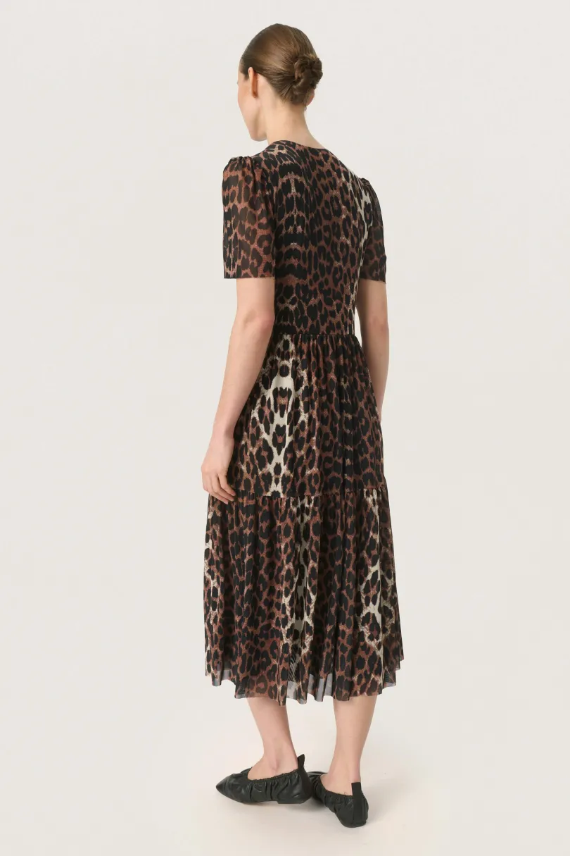 Online Soaked in Luxury SLAldora Leopard Kjole