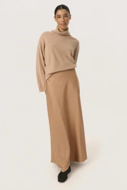 Hot Soaked in Luxury SLAnna Nederdel