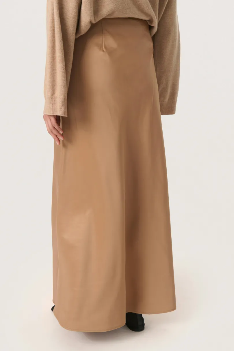 Hot Soaked in Luxury SLAnna Nederdel