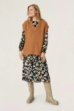 Sale Soaked in Luxury SLConnery Vest