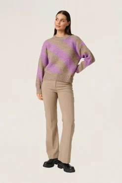 Hot Soaked in Luxury SLDio Pullover