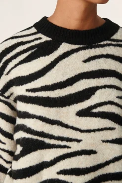 New Soaked in Luxury SLDio Pullover