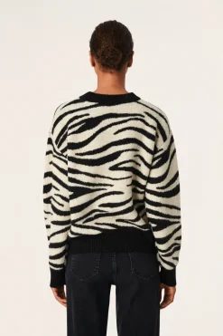 New Soaked in Luxury SLDio Pullover