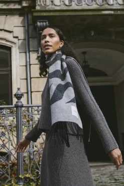 Sale Soaked in Luxury SLDitta Nederdel