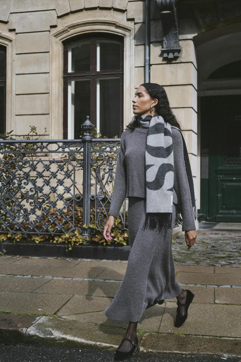 Sale Soaked in Luxury SLDitta Nederdel