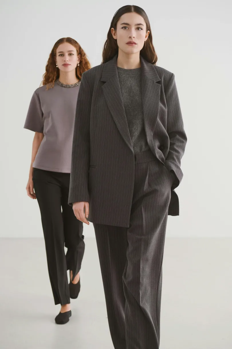 Hot Soaked in Luxury SLDitta Pullover