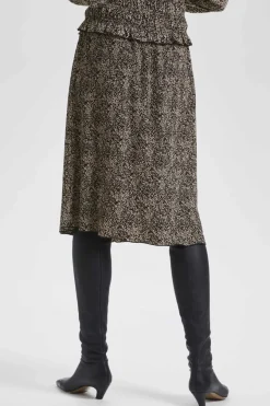 Sale Soaked in Luxury SLDorothy Nederdel