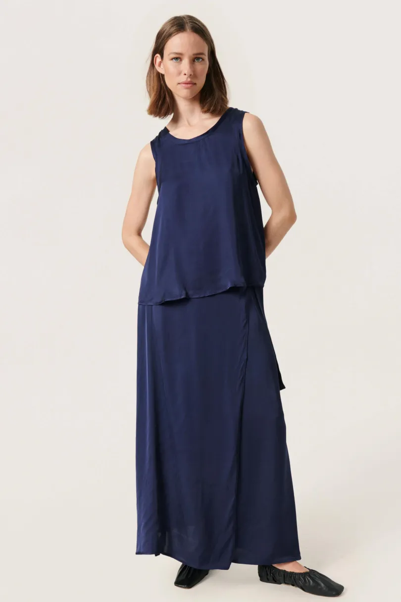 Hot Soaked in Luxury SlEline Bluse
