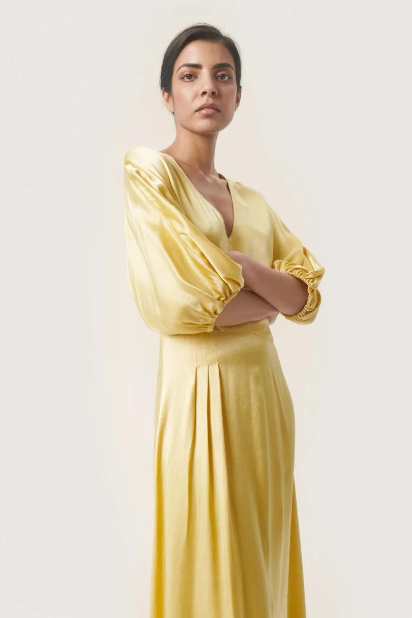 Sale Soaked in Luxury SLEvita Kjole