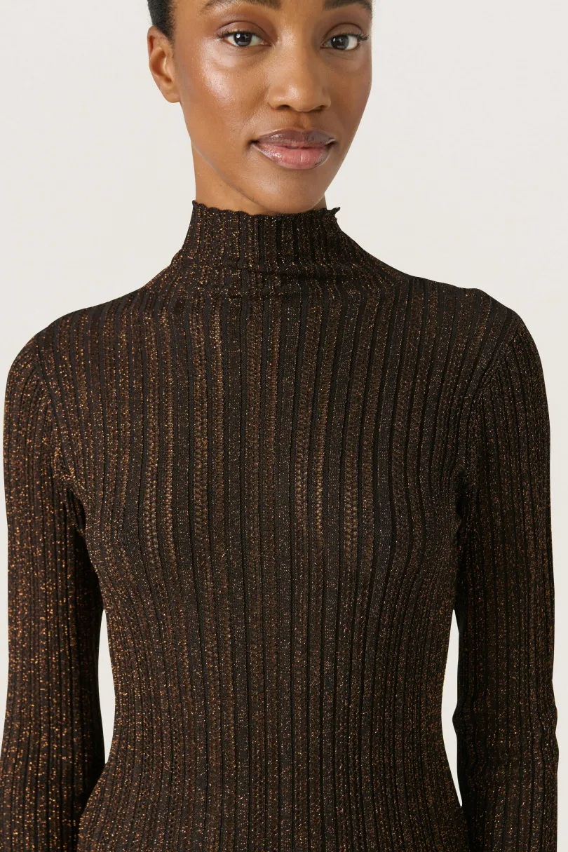Hot Soaked in Luxury SLLaisa Pullover