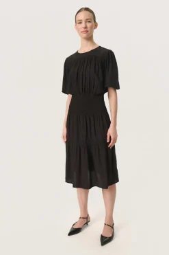 New Soaked in Luxury SLLayna Kjole