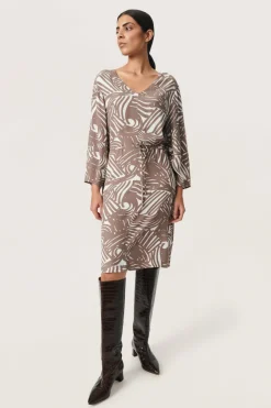New Soaked in Luxury SLMarian Kjole