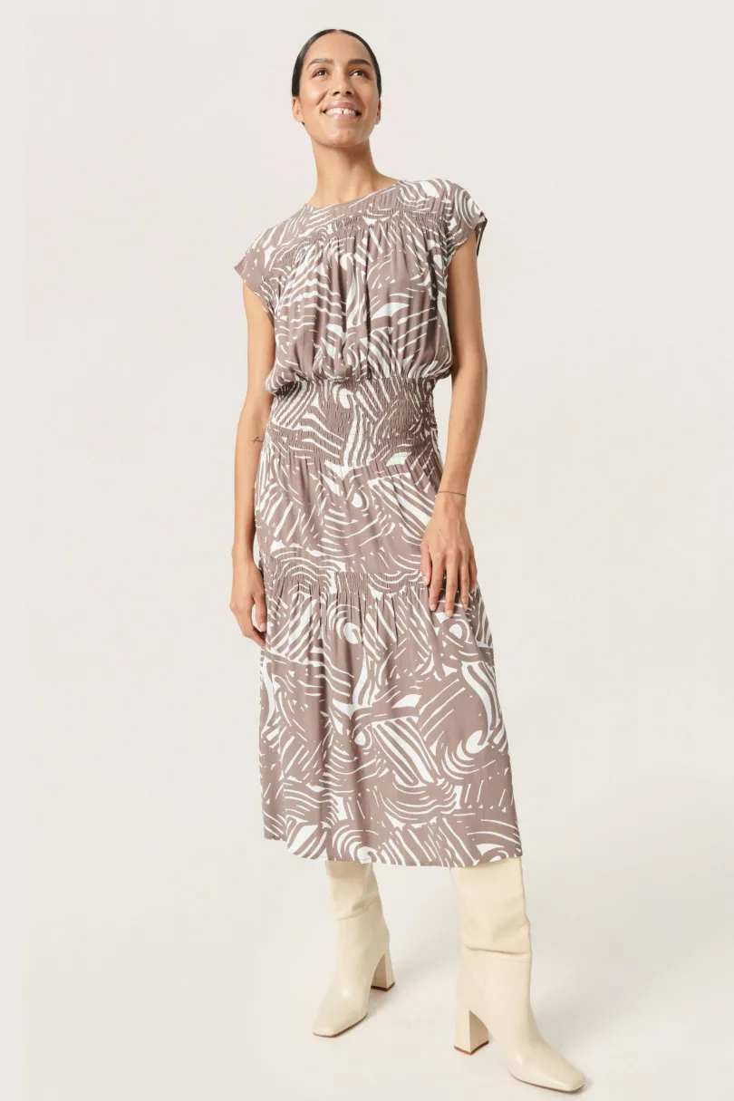 Discount Soaked in Luxury SLMarian Kjole