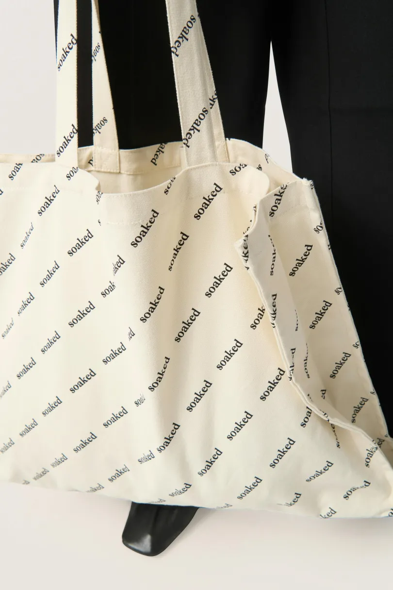Outlet Soaked in Luxury SLSoaked Taske OatmealLogoPrint