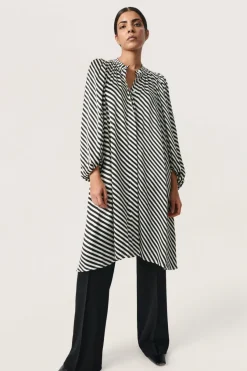 Sale Soaked in Luxury SLSoho Kjole