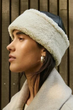 Soaked in Luxury SLTonya Hat