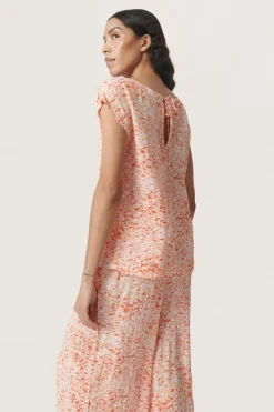 Hot Soaked in Luxury Zaya Bluse